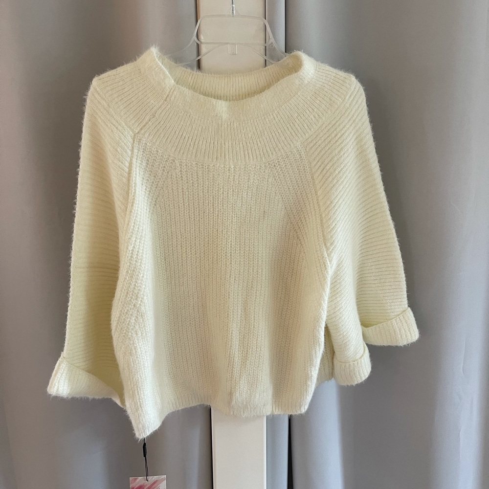 NEW WITH TAGS. Chic Wish white sweater